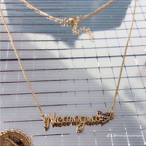 Elegant Gold Necklace with Heart Pendant